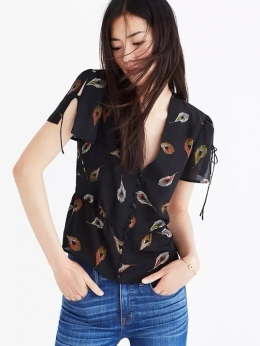 Madewell Belle 100%  silk tie Short  sleeve V neck  top- lighweight